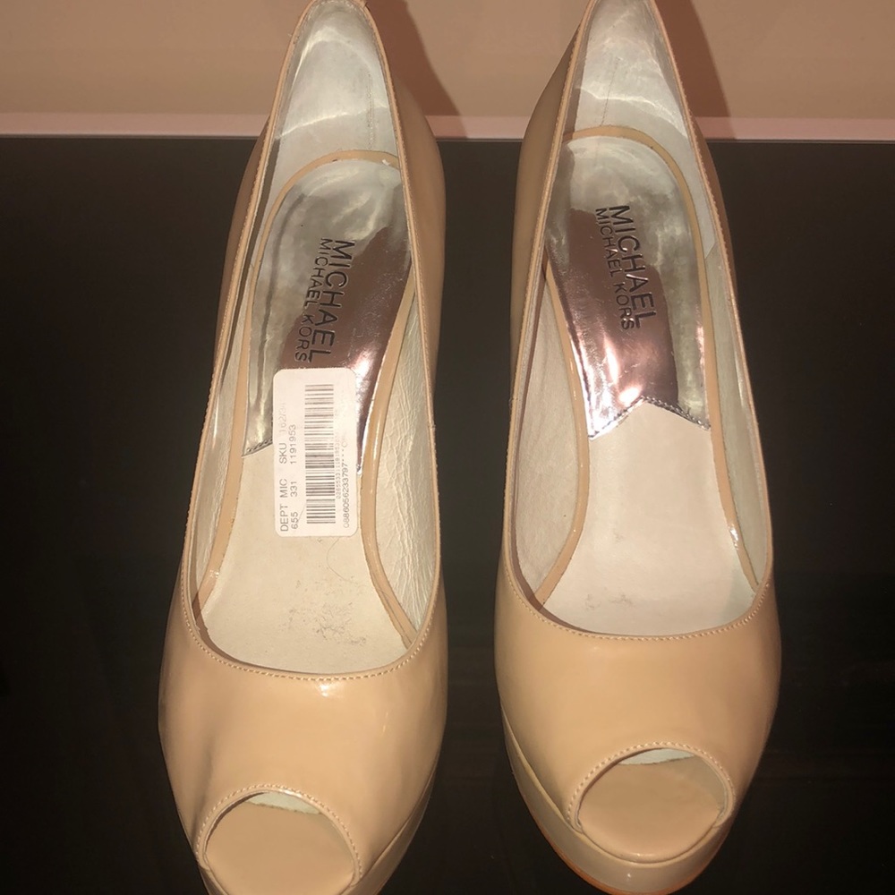 Michael Michael Kors Nude Patent Heels
